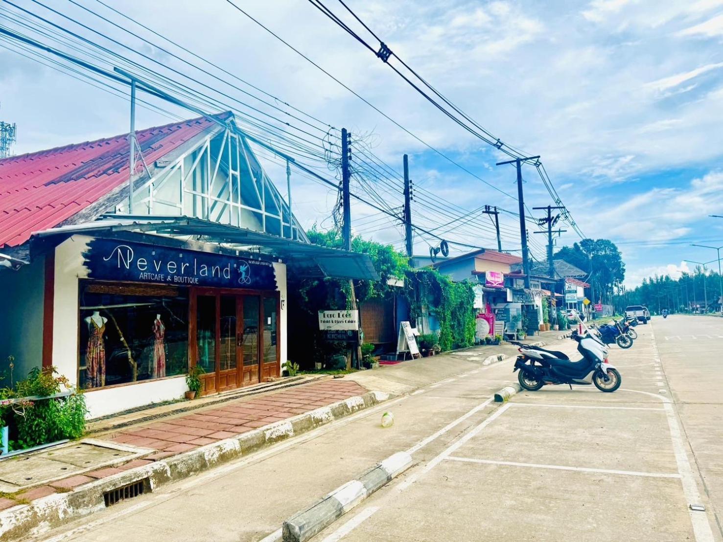 แกรนด์ เฮ้าส์ Hotel เกาะลันตา ภายนอก รูปภาพ