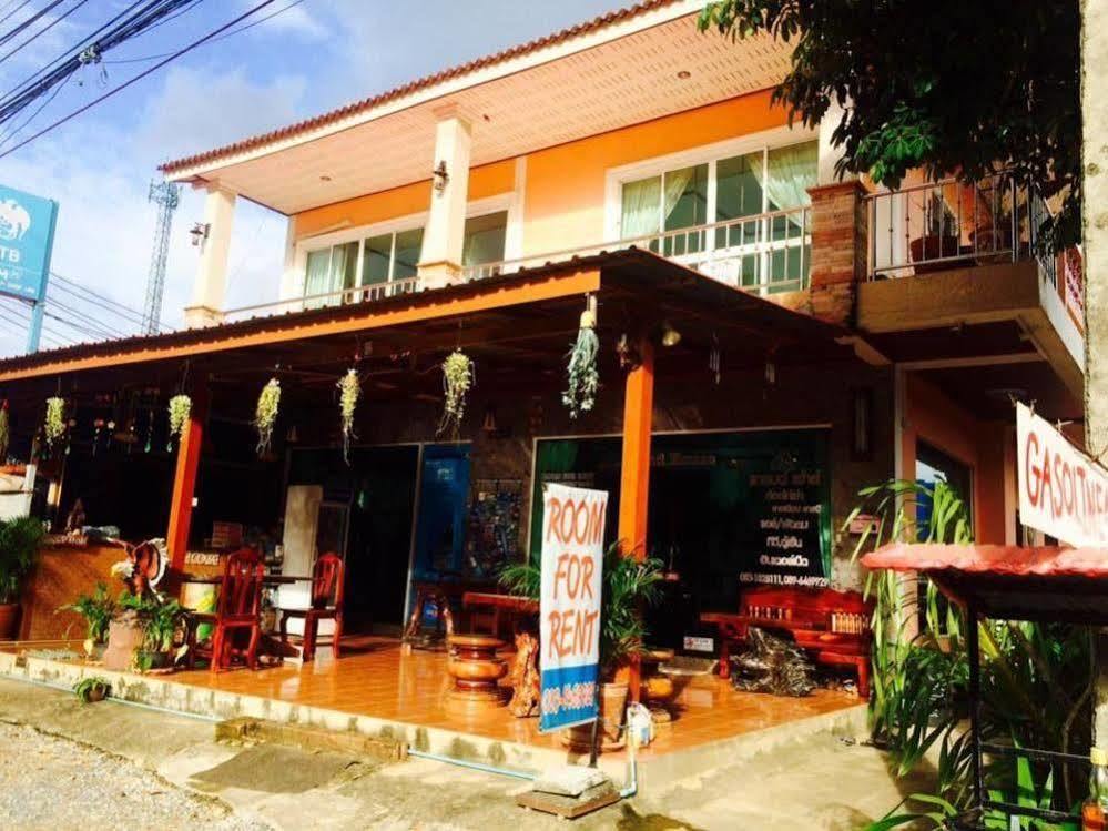 แกรนด์ เฮ้าส์ Hotel เกาะลันตา ภายนอก รูปภาพ